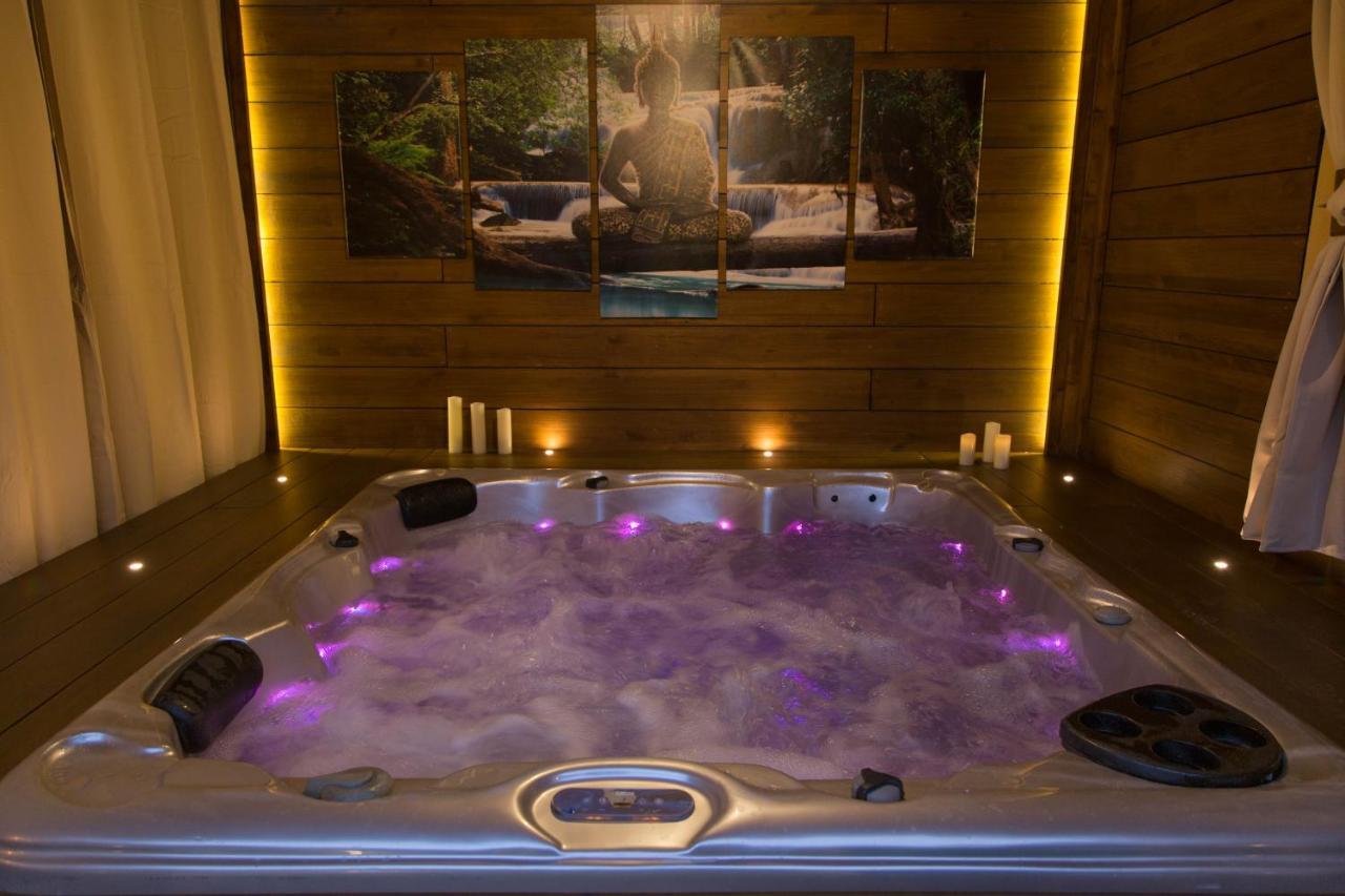 Luna Home Jacuzzi Love Relax Mutxamel Exterior photo